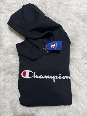 Champion Black Hoodie Women’s NWT 🖤 Cozy Streetwear Essential